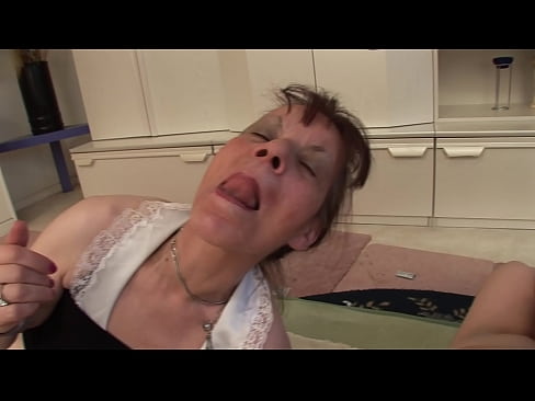❤️ To bedstemødre og en bedstefar har en trekant Porno at da.pornohammer.ru